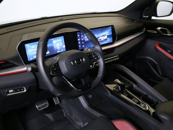 Geely Coolray I Рестайлинг с пробегом 2024 года, цена 2 370 000 рублей, 21960 км, внедорожник, Автокод Объявления
