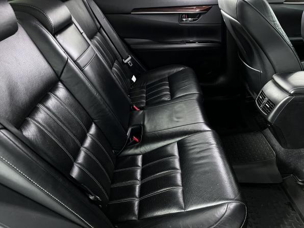 Lexus ES VI Рестайлинг с пробегом 2015 года, цена 2 350 000 рублей, 200000 км, седан, Автокод Объявления