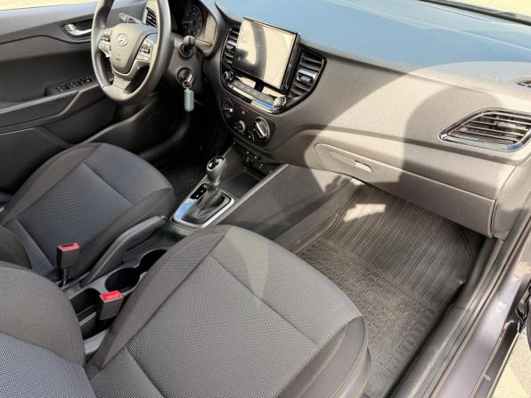 Hyundai Solaris II Рестайлинг с пробегом 2021 года, цена 1 750 000 рублей, 54383 км, седан, Автокод Объявления