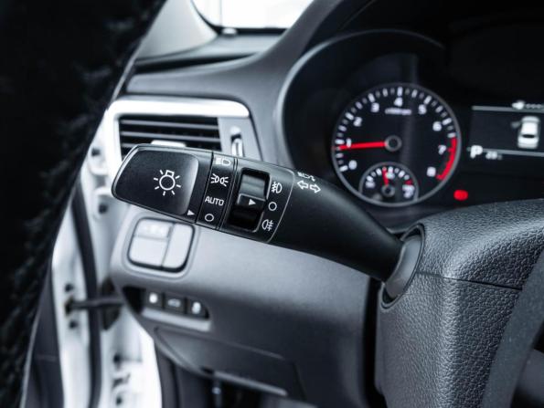 Kia Optima IV с пробегом 2018 года, цена 1 898 700 рублей, 99989 км, седан, Автокод Объявления