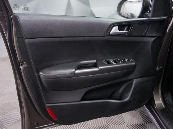 Kia Sportage IV с пробегом 2018 года, цена 2 049 000 рублей, 115127 км, внедорожник, Автокод Объявления