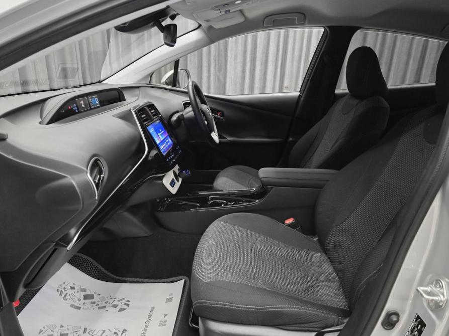 Toyota Prius IV Рестайлинг (XW50) Красноярск  - изображение 14