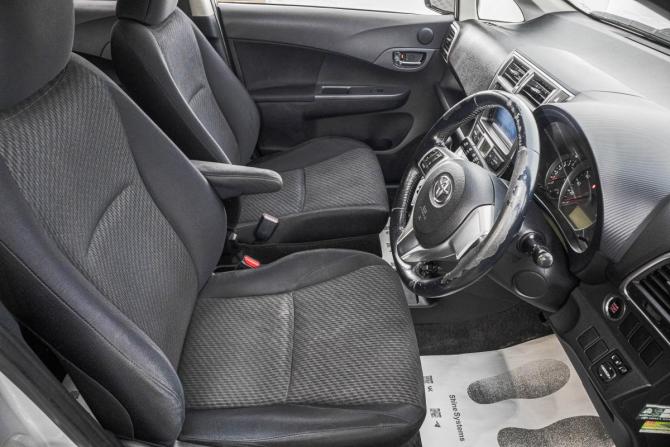 Toyota Ractis II с пробегом 2011 года, цена 849 000 рублей, 163000 км, хэтчбек, Автокод Объявления
