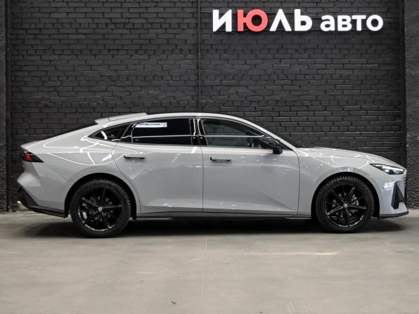 Changan UNI-V I с пробегом 2023 года, цена 2 470 000 рублей, 42754 км, лифтбек, Автокод Объявления