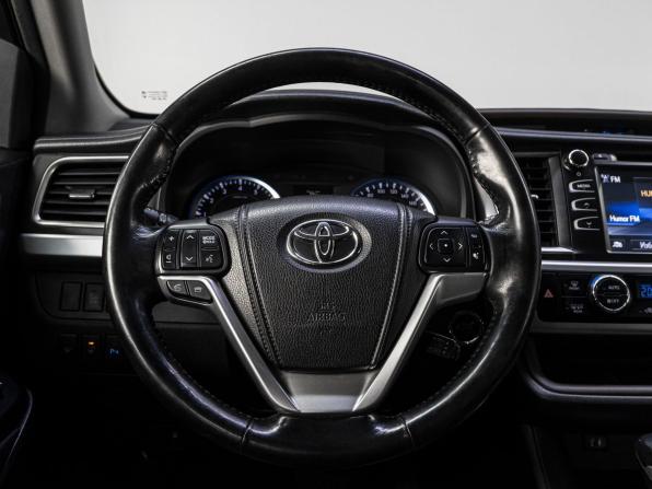 Toyota Highlander III (XU50) с пробегом 2014 года, цена 2 835 000 рублей, 233920 км, внедорожник, Автокод Объявления