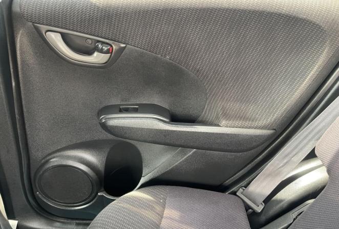 Honda Fit II с пробегом 2010 года, цена 700 000 рублей, 199346 км, хэтчбек, Автокод Объявления