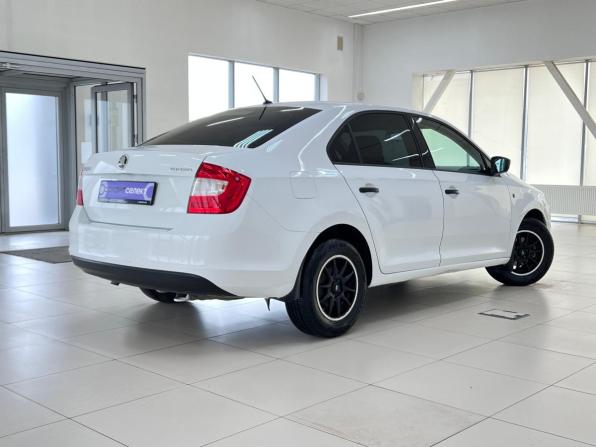 Skoda Rapid I с пробегом 2016 года, цена 1 040 000 рублей, 107568 км, лифтбек, Автокод Объявления