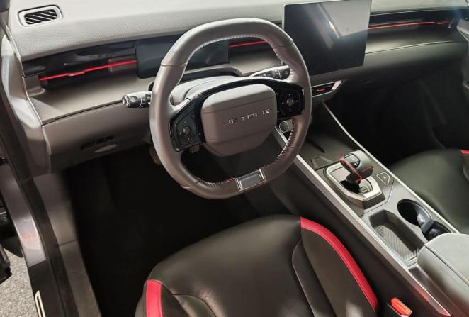 JETOUR DASHING I с пробегом 2024 года, цена 1 900 000 рублей, 28078 км, внедорожник, Автокод Объявления