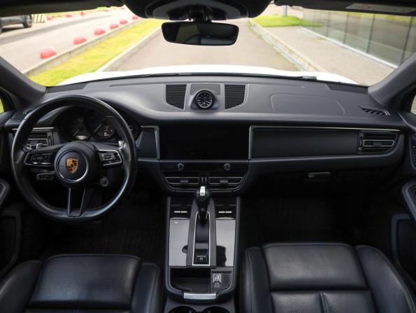 Porsche Macan I Рестайлинг 2 с пробегом 2021 года, цена 5 449 000 рублей, 90927 км, внедорожник, Автокод Объявления
