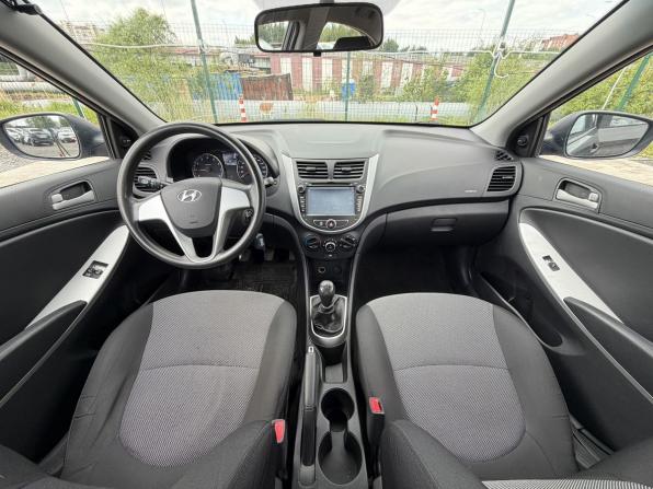 Hyundai Solaris I с пробегом 2013 года, цена 649 000 рублей, 207000 км, седан, Автокод Объявления