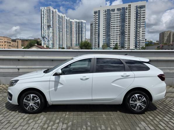 Lada (ВАЗ) Vesta I Рестайлинг (NG) с пробегом 2024 года, цена 1 400 000 рублей, 15000 км, универсал, Автокод Объявления