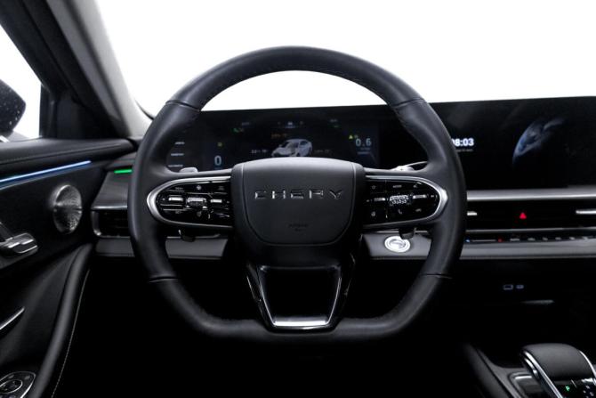 Chery Arrizo 8 с пробегом 2023 года, цена 2 253 000 рублей, 35456 км, седан, Автокод Объявления
