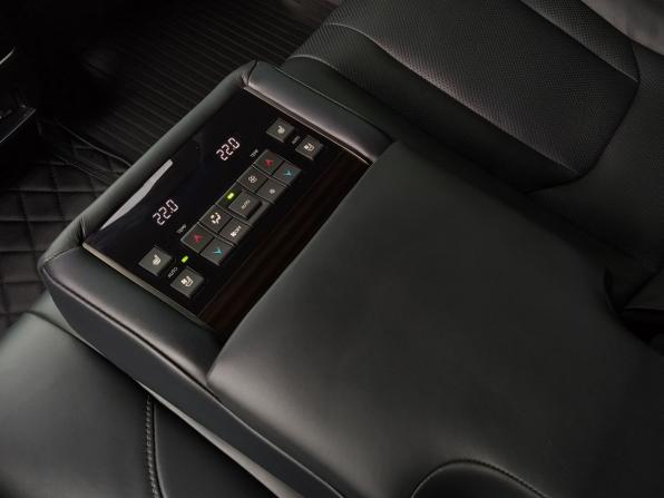 Lexus LX III Рестайлинг 2 с пробегом 2020 года, цена 11 000 000 рублей, 111230 км, внедорожник, Автокод Объявления