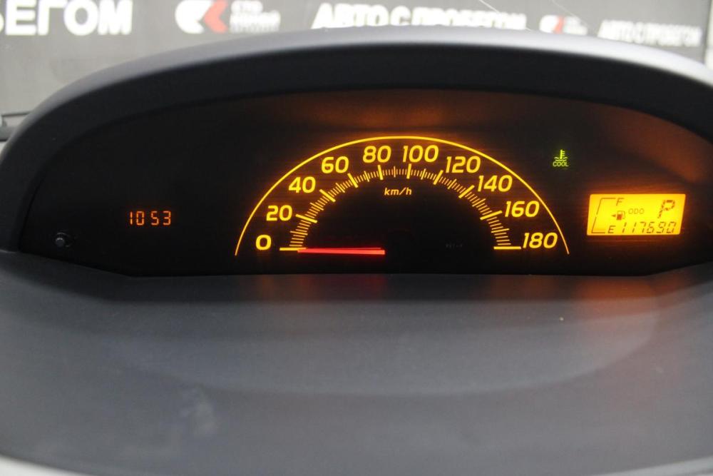 Toyota Vitz II (XP90) Томск  - изображение 9