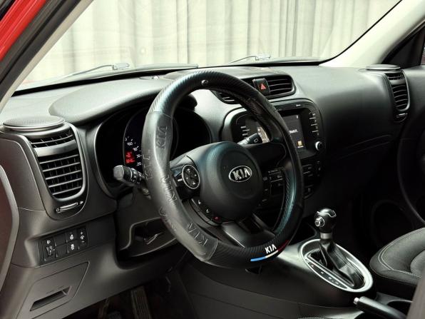Kia Soul II Рестайлинг с пробегом 2017 года, цена 1 499 000 рублей, 143846 км, хэтчбек, Автокод Объявления
