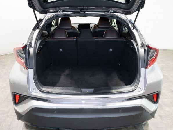 Toyota C-HR I с пробегом 2019 года, цена 1 780 000 рублей, 55846 км, внедорожник, Автокод Объявления