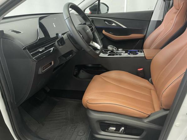 Omoda C5 I с пробегом 2023 года, цена 1 915 000 рублей, 37505 км, внедорожник, Автокод Объявления