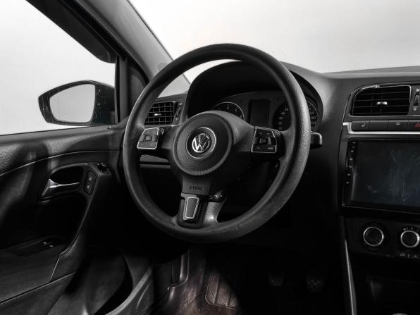 Volkswagen Polo V с пробегом 2010 года, цена 399 000 рублей, 303378 км, хэтчбек, Автокод Объявления