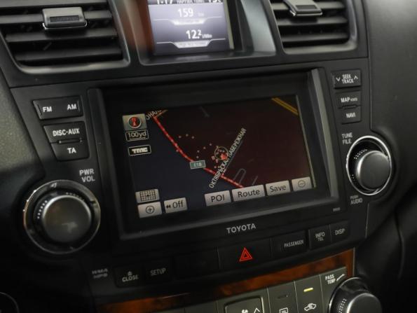 Toyota Highlander II (XU40) Рестайлинг с пробегом 2012 года, цена 1 649 000 рублей, 239057 км, внедорожник, Автокод Объявления