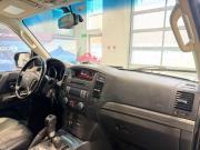 Mitsubishi Pajero IV Рестайлинг 1 Москва  - изображение 28
