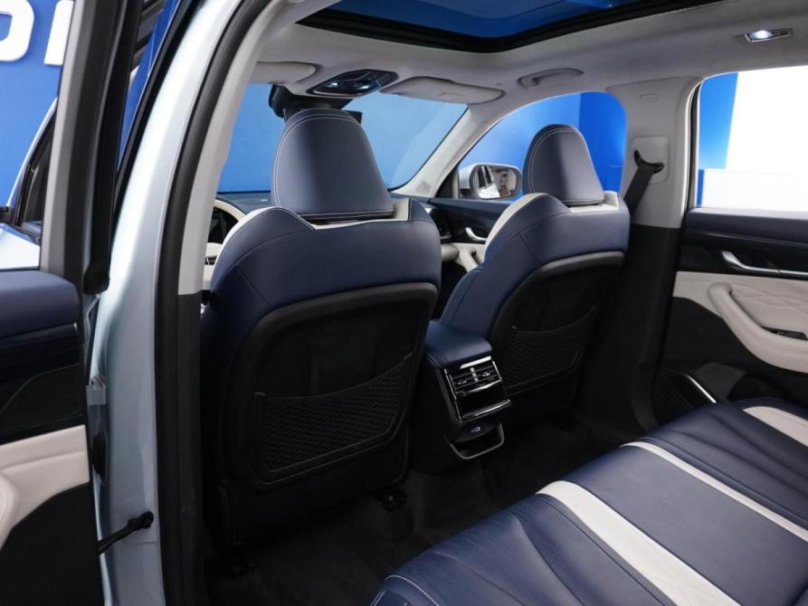 Geely Monjaro I Москва  - изображение 11