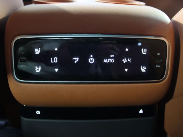 Li Auto (Lixiang) L9 I Рестайлинг с пробегом 2024 года, цена 7 100 000 рублей, 56298 км, внедорожник, Автокод Объявления