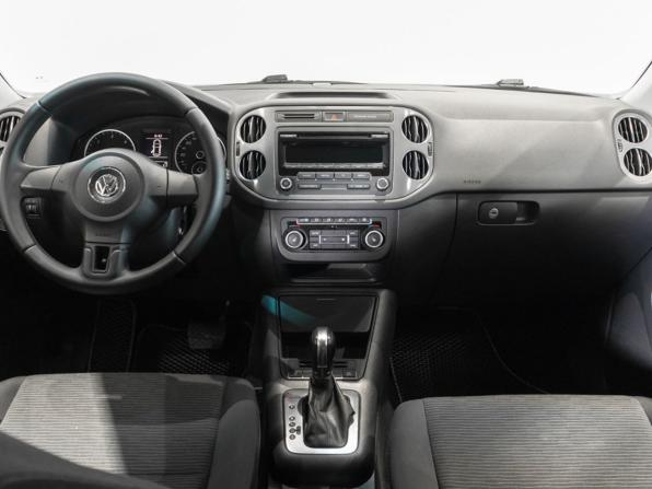 Volkswagen Tiguan I Рестайлинг с пробегом 2013 года, цена 1 304 900 рублей, 236657 км, внедорожник, Автокод Объявления