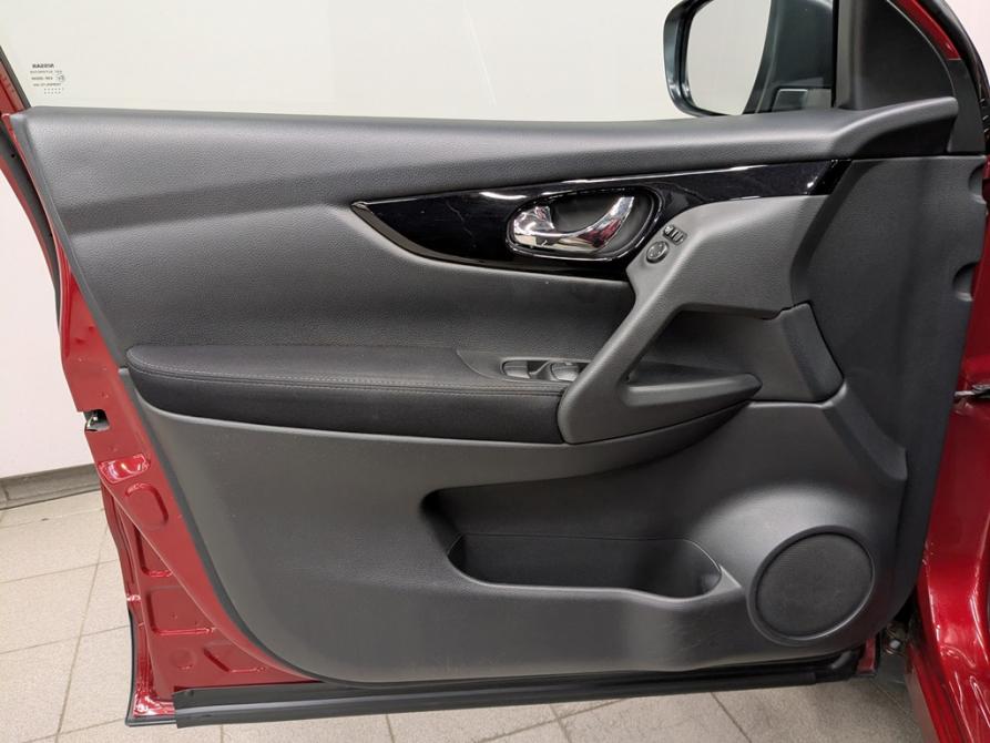 Nissan Qashqai II Москва  - изображение 13