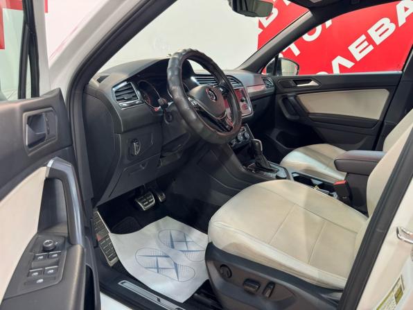 Volkswagen Tiguan II Рестайлинг с пробегом 2020 года, цена 3 099 000 рублей, 60632 км, внедорожник, Автокод Объявления