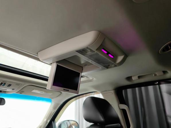 Chevrolet Tahoe III с пробегом 2012 года, цена 1 333 000 рублей, 461278 км, внедорожник, Автокод Объявления