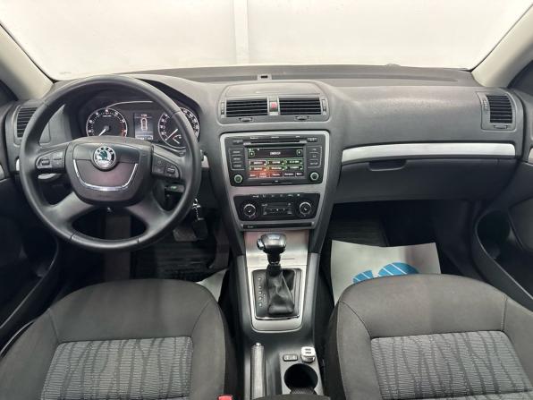 Skoda Octavia II (A5) Рестайлинг с пробегом 2012 года, цена 815 000 рублей, 198460 км, лифтбек, Автокод Объявления
