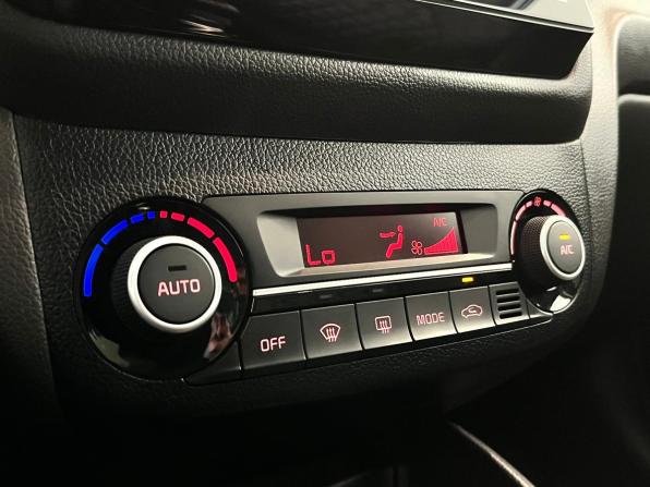 Kia Rio III Рестайлинг с пробегом 2016 года, цена 1 100 000 рублей, 126240 км, седан, Автокод Объявления