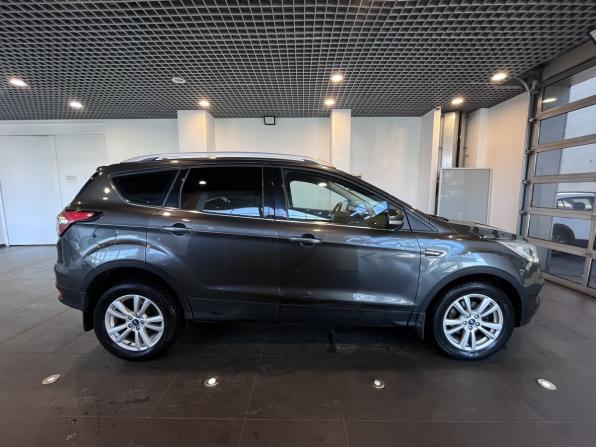 Ford Kuga II Рестайлинг с пробегом 2018 года, цена 1 650 000 рублей, 76500 км, внедорожник, Автокод Объявления