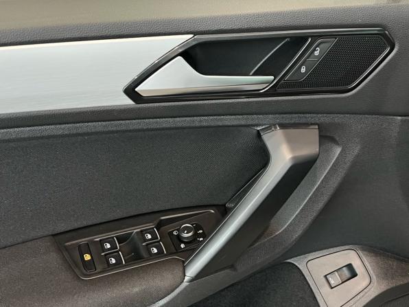 Volkswagen Tiguan II с пробегом 2018 года, цена 2 150 000 рублей, 147280 км, внедорожник, Автокод Объявления