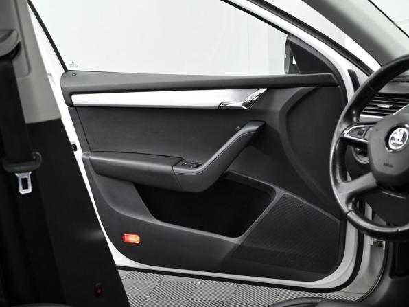 Skoda Octavia III (A7) с пробегом 2014 года, цена 1 299 000 рублей, 162000 км, лифтбек, Автокод Объявления