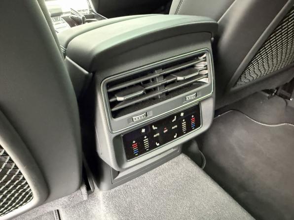 Audi Q7 II (4M) Рестайлинг 2 с пробегом 2024 года, цена 7 990 000 рублей, 43213 км, внедорожник, Автокод Объявления