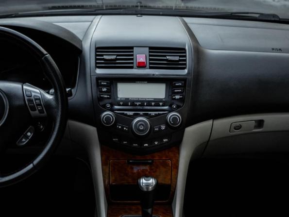 Honda Accord VII Рестайлинг с пробегом 2007 года, цена 890 000 рублей, 276855 км, седан, Автокод Объявления