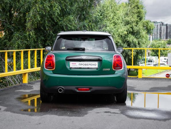 Mini Hatch III (F55/F56) Рестайлинг с пробегом 2021 года, цена 2 150 000 рублей, 23502 км, хэтчбек, Автокод Объявления