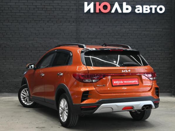 Kia Rio IV Рестайлинг с пробегом 2021 года, цена 1 560 000 рублей, 57744 км, хэтчбек, Автокод Объявления
