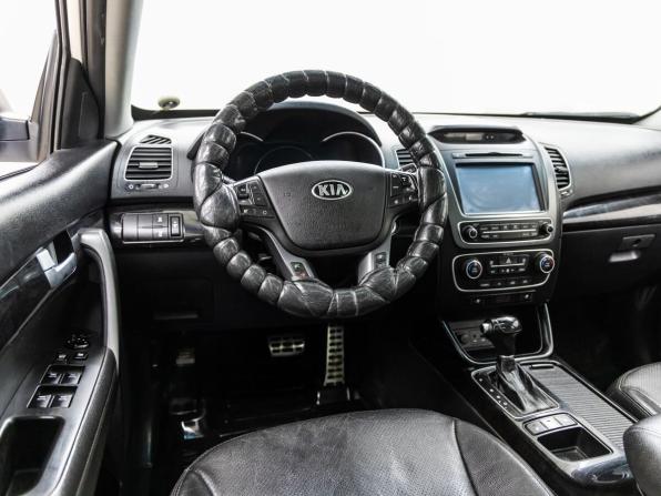 Kia Sorento II Рестайлинг с пробегом 2013 года, цена 1 568 000 рублей, 210589 км, внедорожник, Автокод Объявления