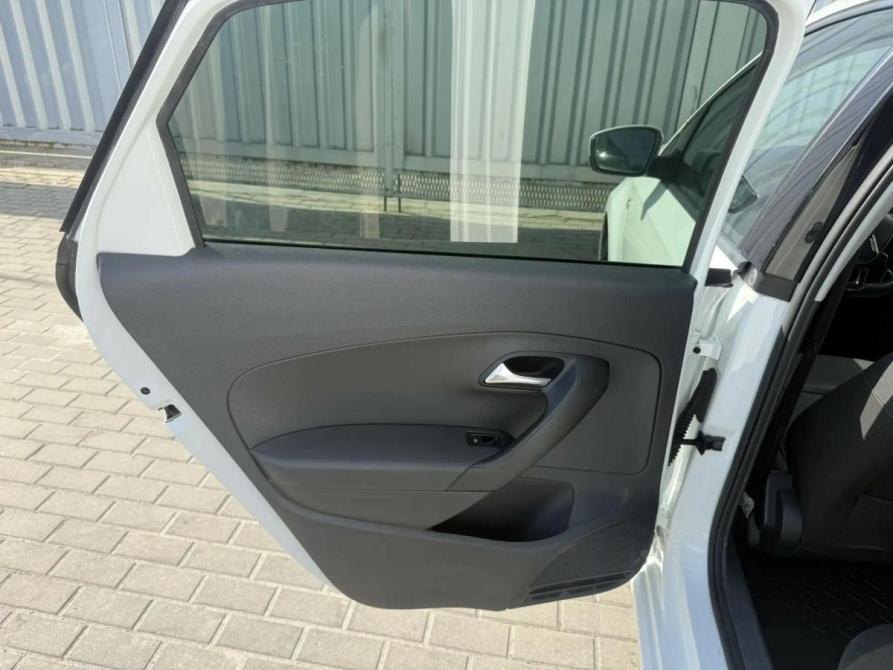 Volkswagen Polo V Рестайлинг Ростов-на-Дону  - изображение 13