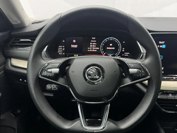 Skoda Octavia IV (A8) с пробегом 2025 года, цена 2 990 000 рублей, 26000 км, лифтбек, Автокод Объявления