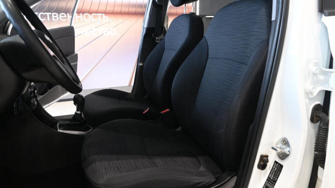 Hyundai Solaris I Рестайлинг с пробегом 2016 года, цена 995 000 рублей, 26228 км, хэтчбек, Автокод Объявления