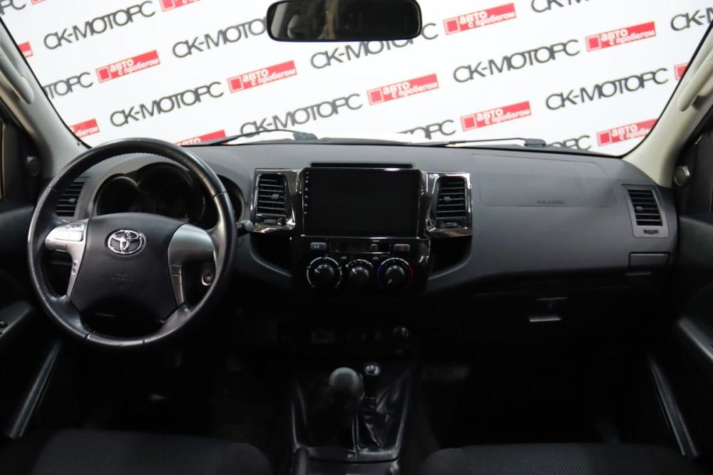 Toyota Hilux VII Рестайлинг Сургут  - изображение 8