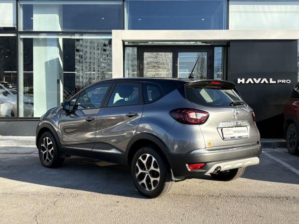Renault Kaptur I Рестайлинг с пробегом 2021 года, цена 1 449 000 рублей, 98330 км, внедорожник, Автокод Объявления