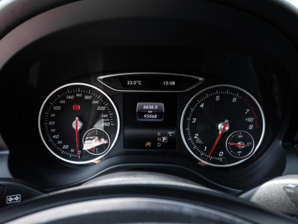 Mercedes-Benz GLA I (X156) Рестайлинг с пробегом 2018 года, цена 2 100 000 рублей, 93568 км, внедорожник, Автокод Объявления