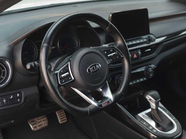 Kia Cerato IV с пробегом 2020 года, цена 2 200 000 рублей, 45228 км, седан, Автокод Объявления