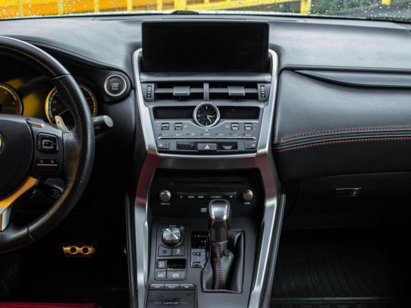 Lexus NX I Рестайлинг с пробегом 2019 года, цена 3 999 000 рублей, 66056 км, внедорожник, Автокод Объявления