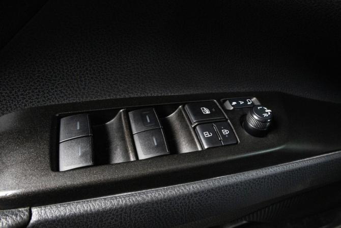 Toyota Camry VIII (XV70) Рестайлинг с пробегом 2021 года, цена 2 899 000 рублей, 51300 км, седан, Автокод Объявления