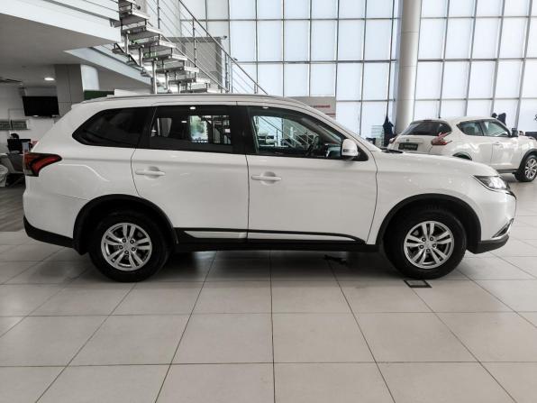 Mitsubishi Outlander III Рестайлинг 3 с пробегом 2018 года, цена 1 630 000 рублей, 200290 км, внедорожник, Автокод Объявления